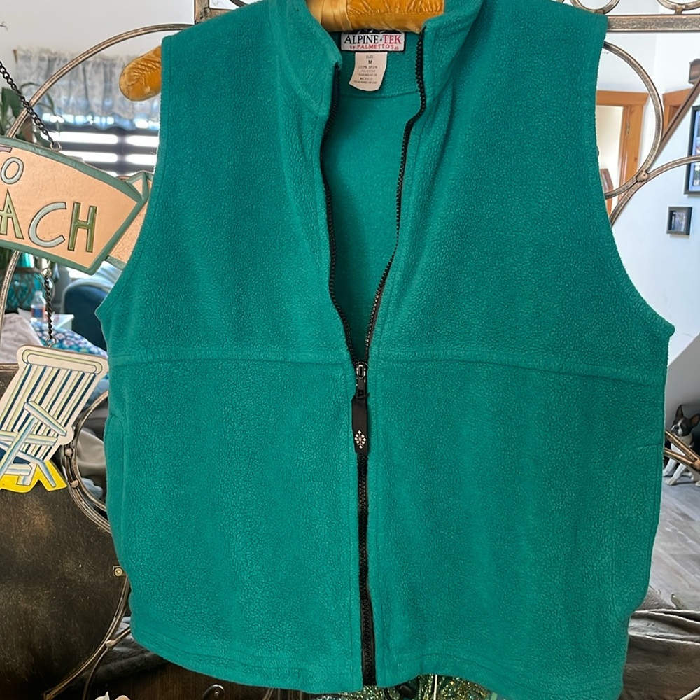 Alpine Tek by Palmetto’s teal fleece vest Medium